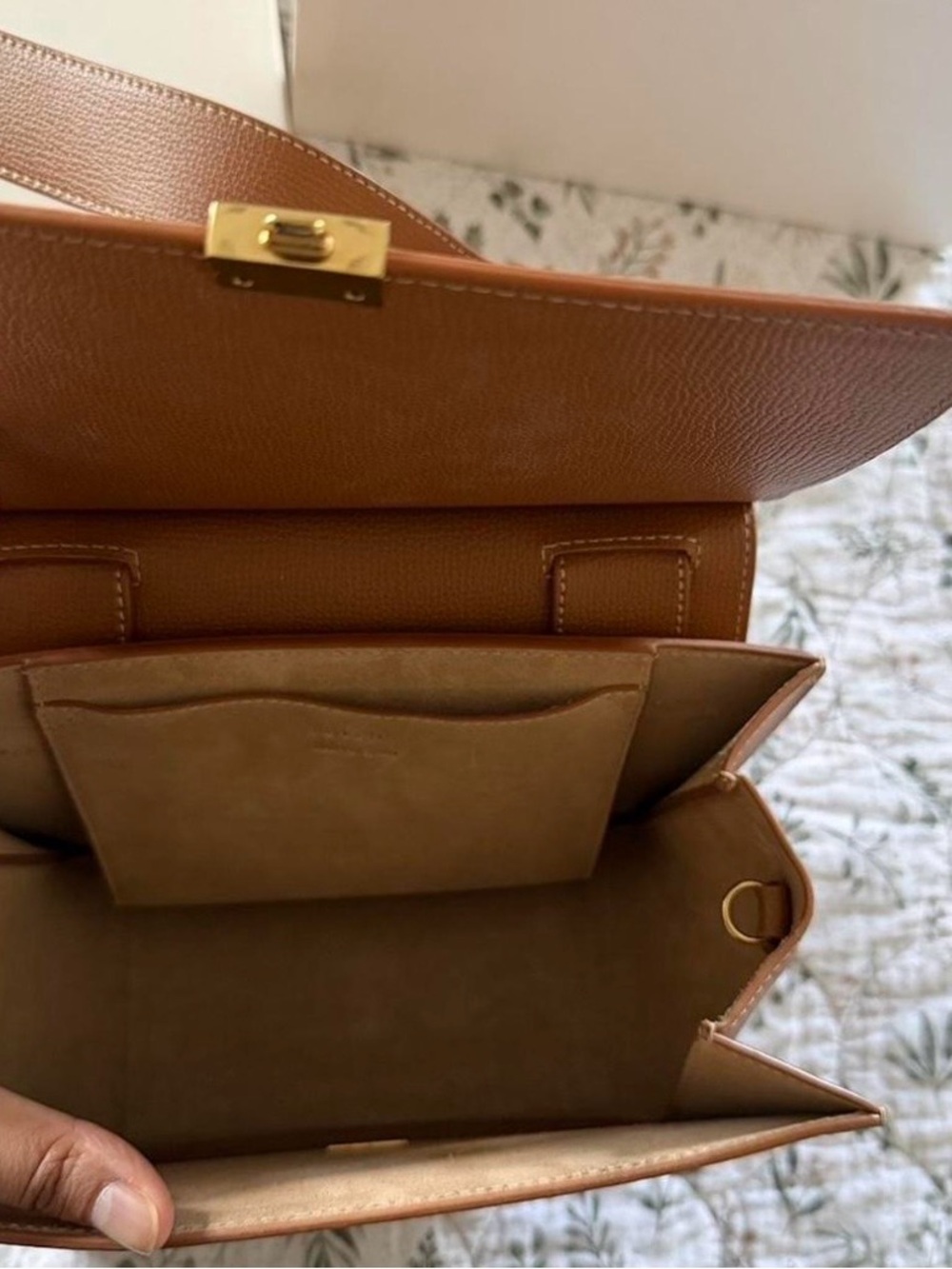 Poléne Numéro Sept in textured Camel.   100% Italian calf leather. - Picture 3 of 12